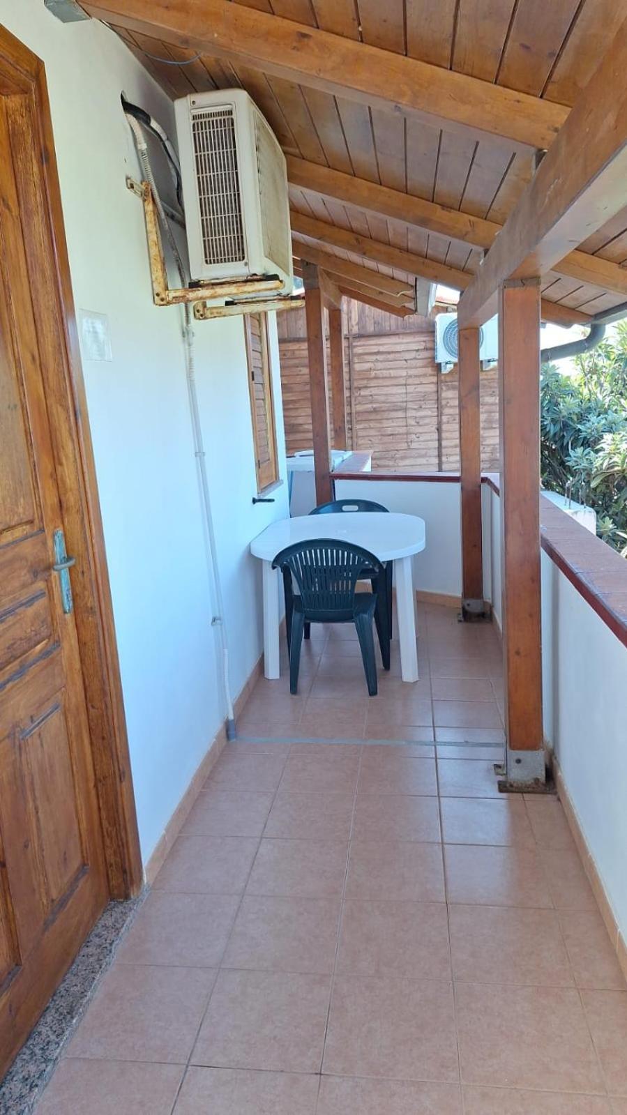 Villaggio Camping La Scogliera Рикади Екстериор снимка